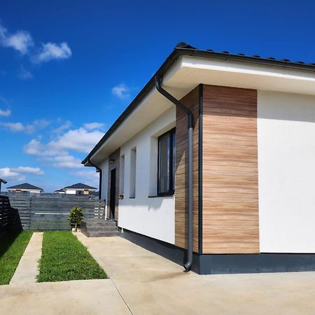 Adm Cozy Home - Entire Private House&Garden Tunari  Exterior photo