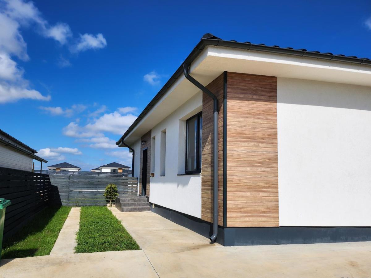 Adm Cozy Home - Entire Private House&Garden Tunari  Exterior photo