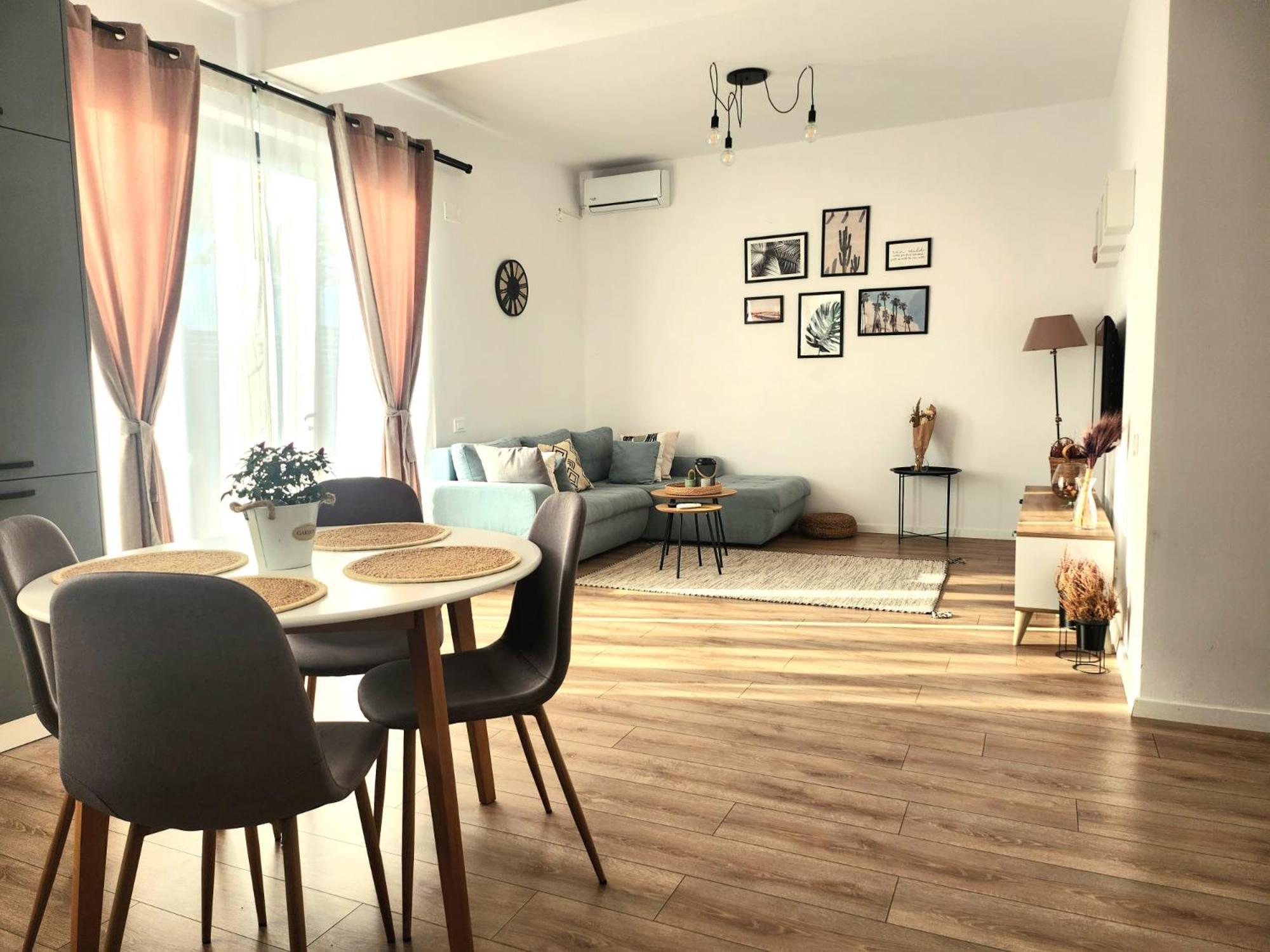 Adm Cozy Home - Entire Private House&Garden Tunari  Room photo