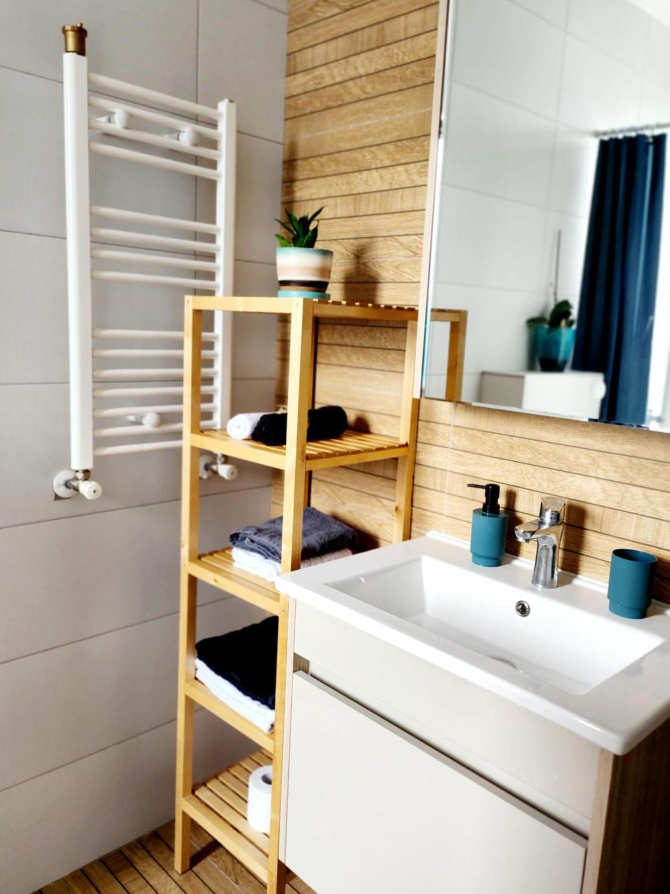 Adm Cozy Home - Entire Private House&Garden Tunari  Room photo